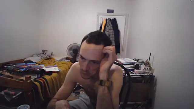 JohnnyMoves webcam