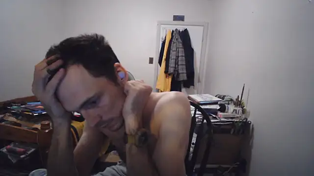 JohnnyMoves webcam