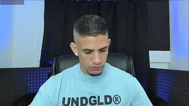 jhonnysnow17 webcam