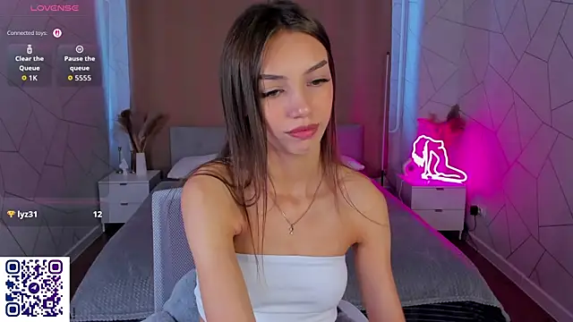 Tiffany-Grace webcam