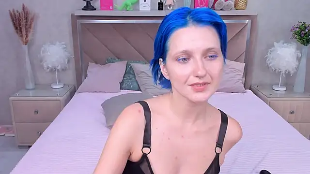 miakarlos - MiaKarlos's free webcam - UK Sex Cams