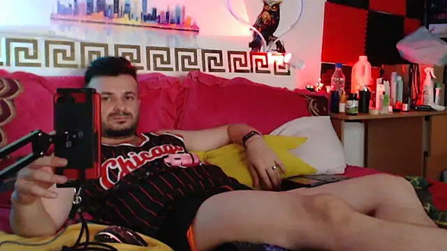 hugec0ck007 - Hugec0ck007's free webcam - UK Sex Cams