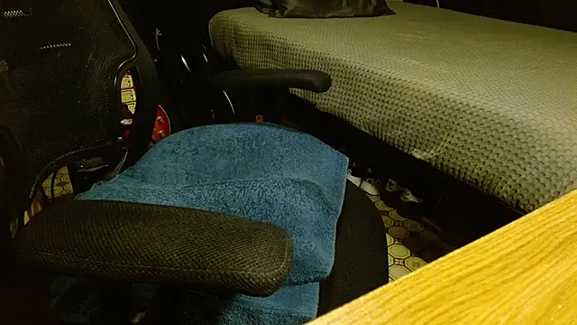 readytocome90 webcam