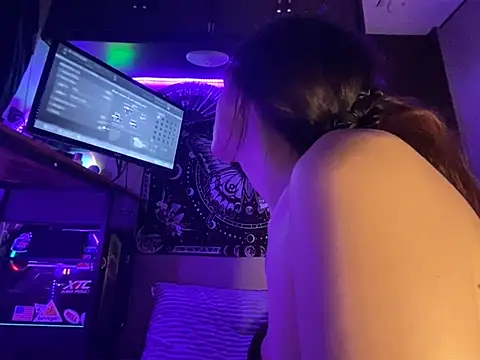 Lilactease webcam