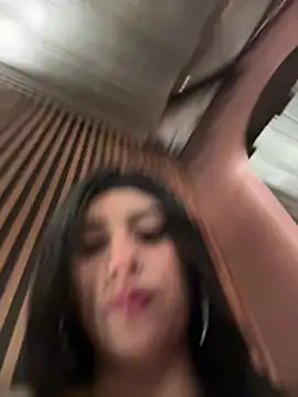 LilacNoir live cam on StripChat