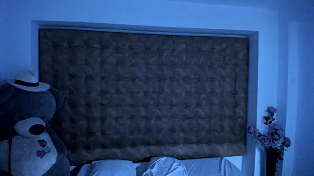 violet_giraldo webcam