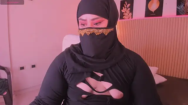 samanee_konn webcam