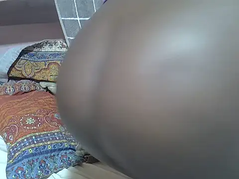 Horny-quen webcam