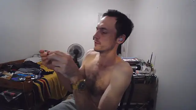JohnnyMoves webcam