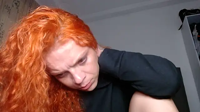 saara_johnson496 webcam