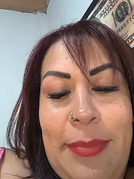 Natymendoza998 live cam on StripChat