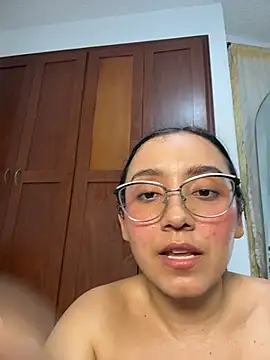 Kay_LustyWife webcam