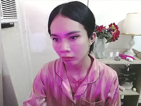 devine_goddess webcam