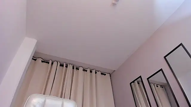 Violeta_Tepes webcam