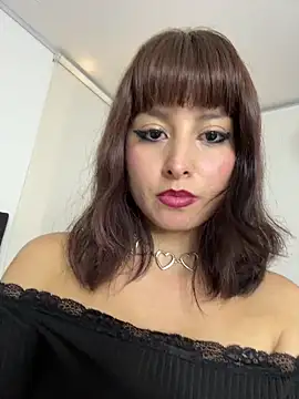 lara_reynolds webcam
