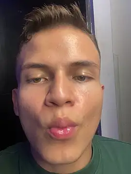 _Leo_Boy webcam