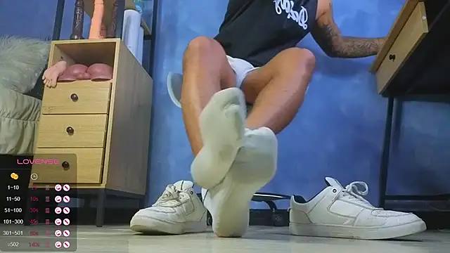 TomLover_12 webcam