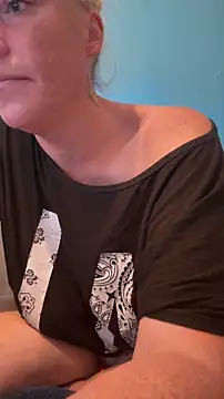 moniquelafee (F milf) - make me happy 🥰 and wet