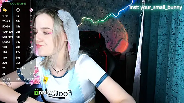 Your_small_bunny webcam