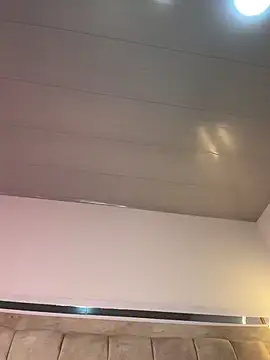 Mia_Juicyberry live cam