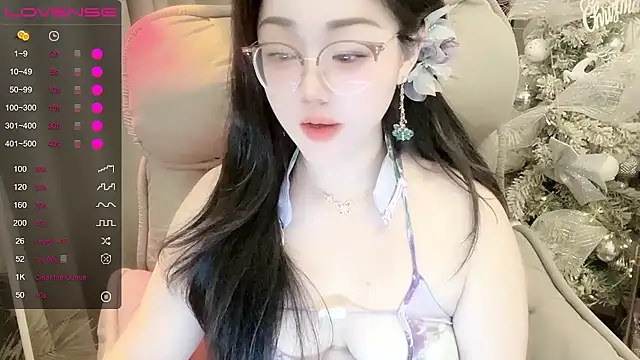 Monica-666888- webcam