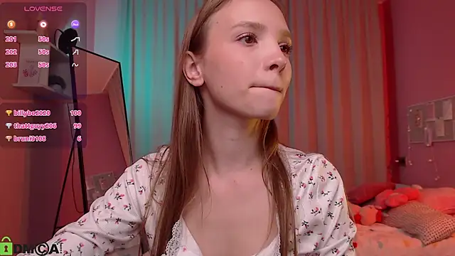 Adria_Arjona live cam on StripChat