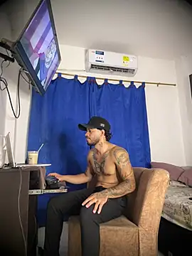 Kenny_romano webcam