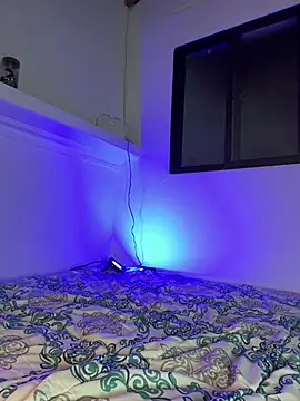 EmmaRoux_ webcam