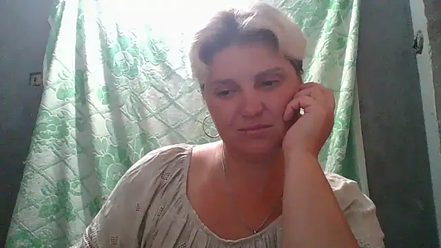 cutiekis (F milf) - little sexy dance 🍓