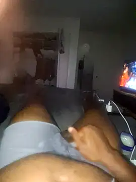 jsmoothjj313 (Ask my age) - Help me cum round 2