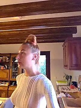 kylie_blck (Ask my age) - Spank Ass+3SurpriseVideo