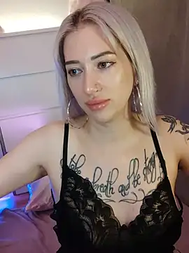 Gina-Lumara webcam