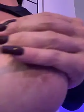 mau_white (F milf) - show pussy and fingering
