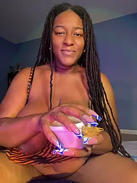 GirthGoddessCoco