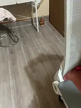Mina048 webcam