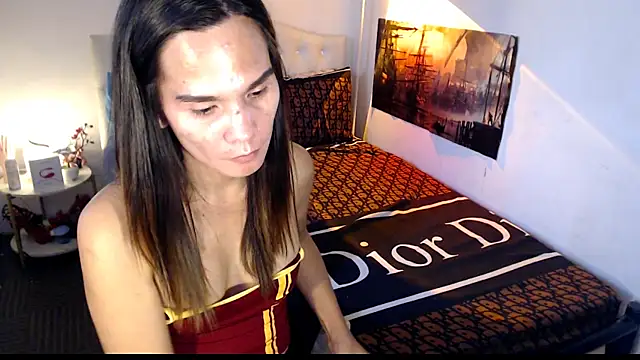 NinaDOM4CUM webcam