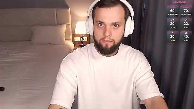 ChillyXO live sex cam