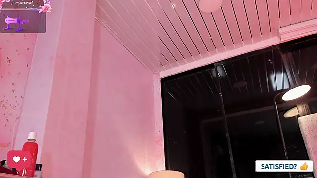 JESSI_NAOMI webcam