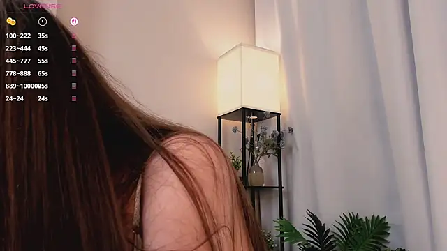 ClarineCasebolt webcam