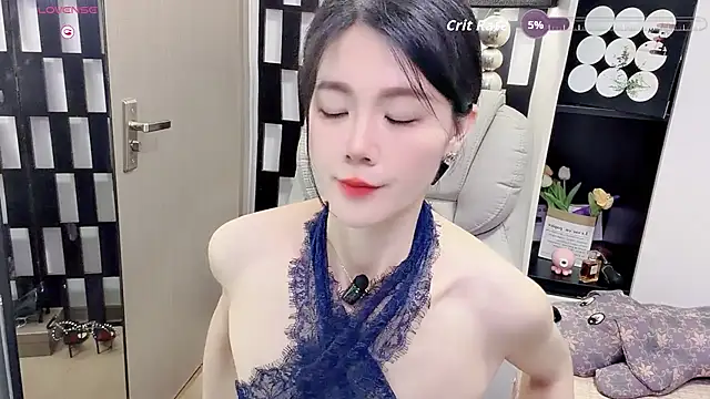 yueyue-mm (F milf) - 上空乳夹侧身小狗趴🐕