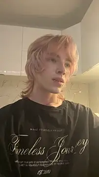 ixistudiomember (M twink) - slap ass x5