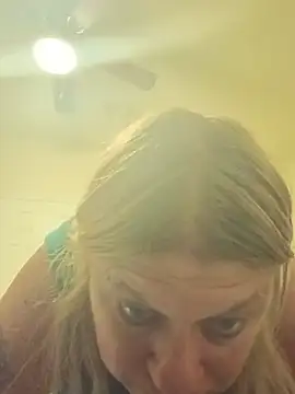 Playmate86 webcam