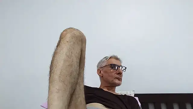BIGUNCUTHARDCOCK webcam