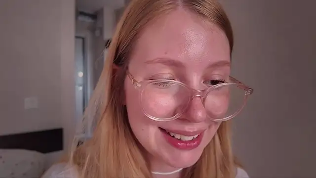 HoneyAudrey webcam