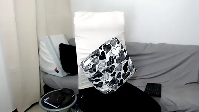 Laura-pervert webcam
