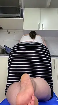 Chloee_Peach webcam