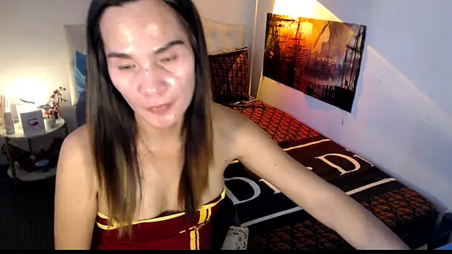 NinaDOM4CUM webcam