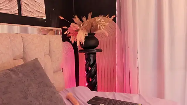 Jules_Angel webcam