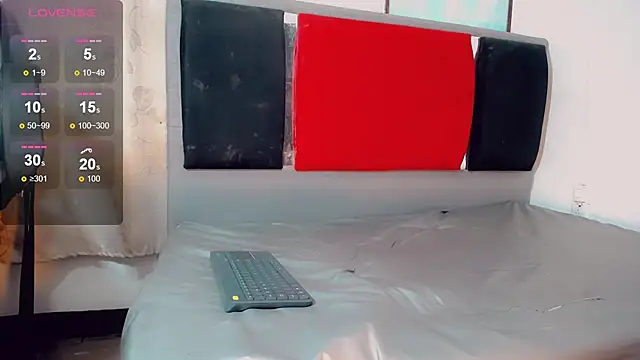 Katha_Gomez webcam