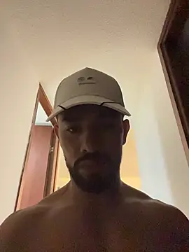 Ezzio_Scolaro webcam